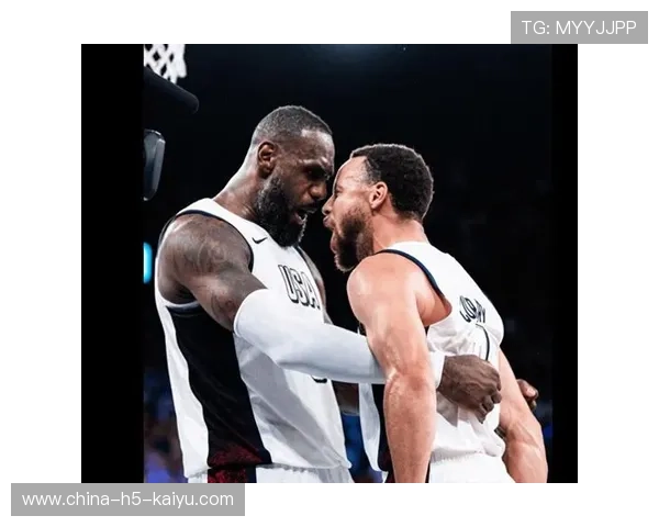 恩比德低位强攻压制对手内线防守