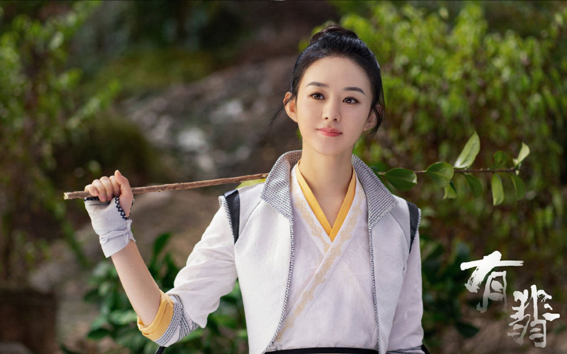 开云官网-詹姆斯父子同场训练引发关注，詹姆斯父子篮球